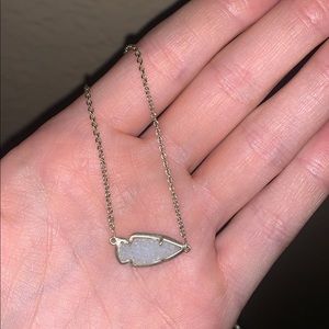 Kendra Scott pendant necklace
